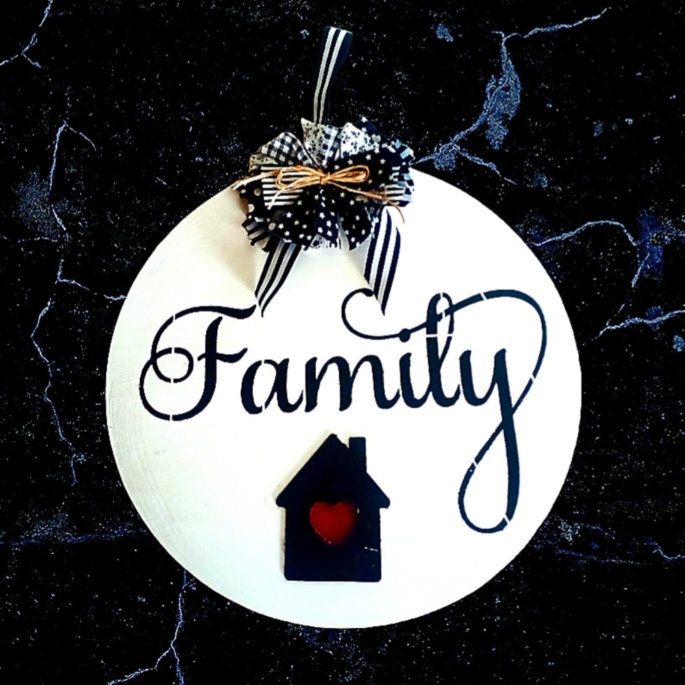 "FAMILY" Wood Hanger